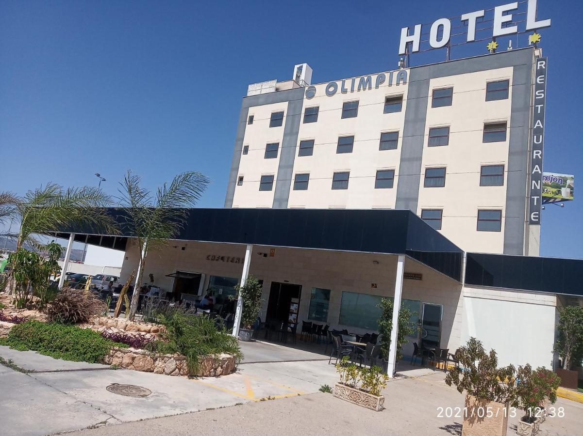 Olimpia Hoteles Тотана Екстер'єр фото