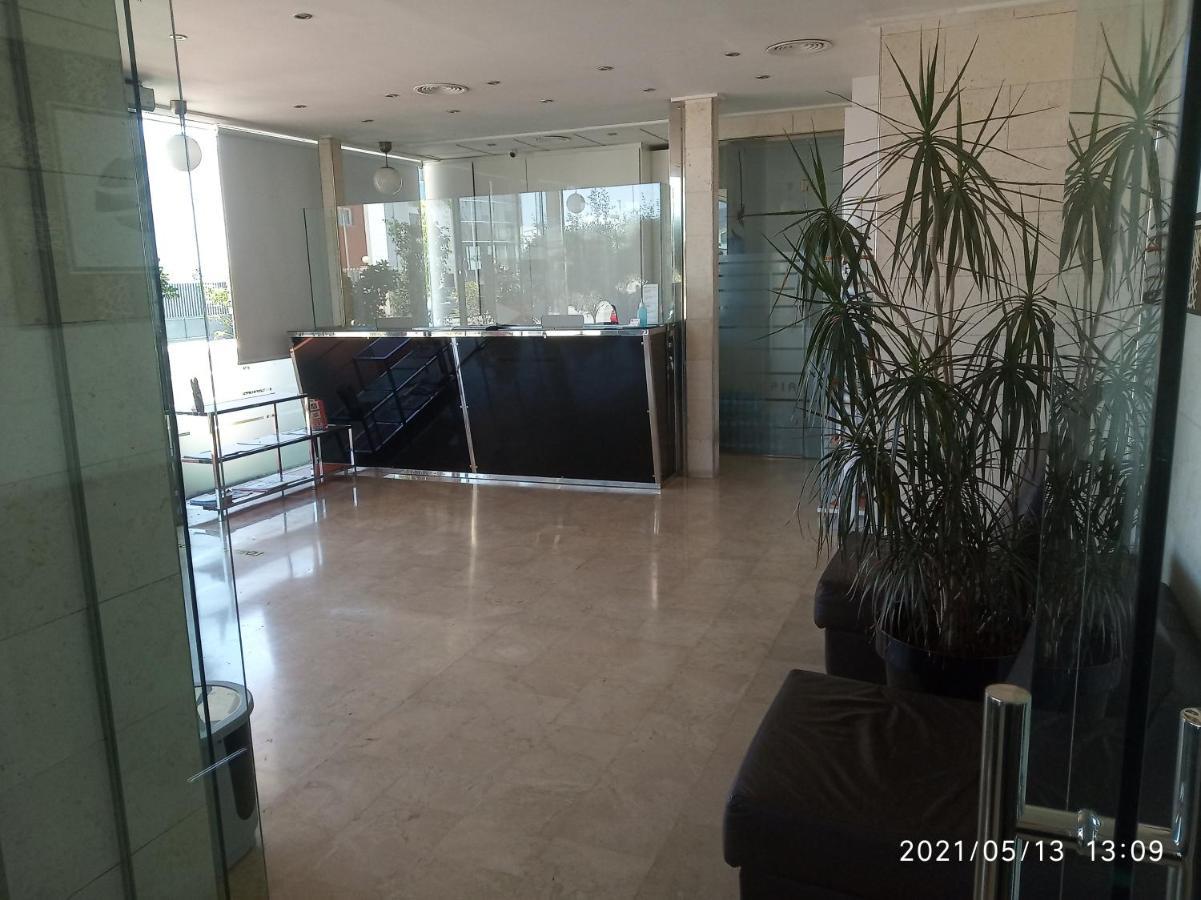 Olimpia Hoteles Тотана Екстер'єр фото