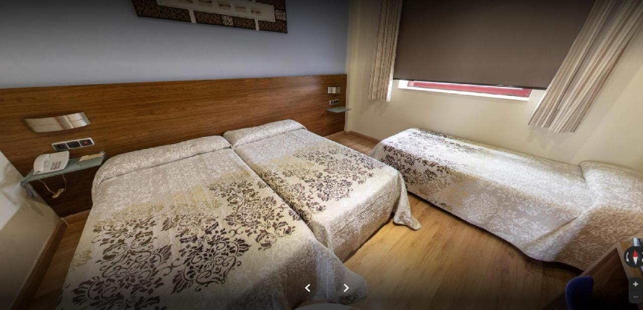 Olimpia Hoteles Тотана Екстер'єр фото