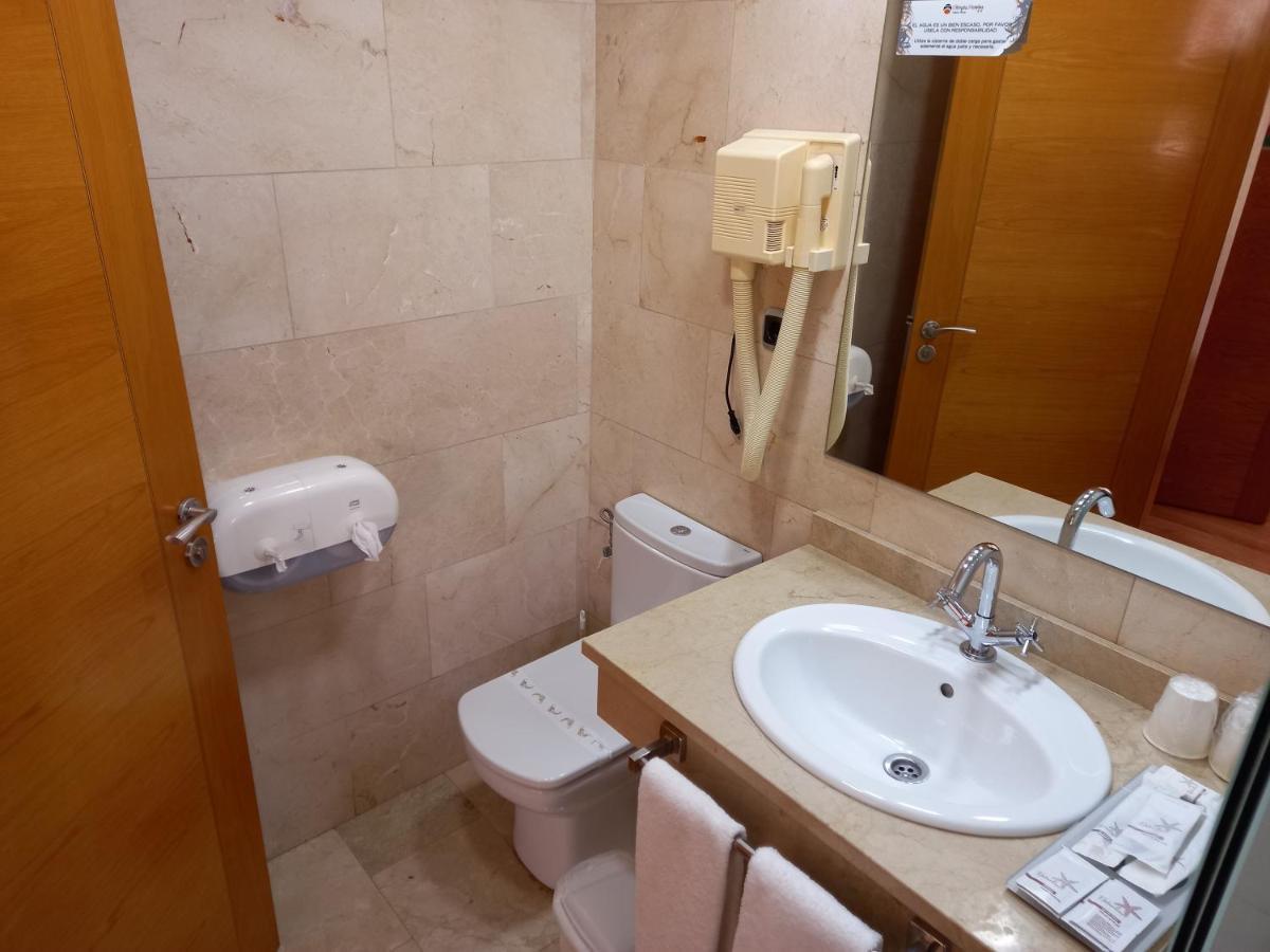Olimpia Hoteles Тотана Екстер'єр фото