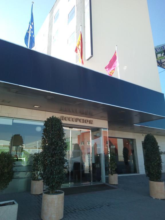 Olimpia Hoteles Тотана Екстер'єр фото
